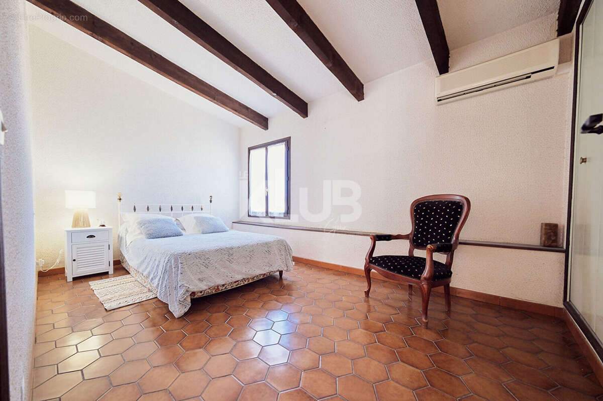 Appartement à L'ILE-ROUSSE