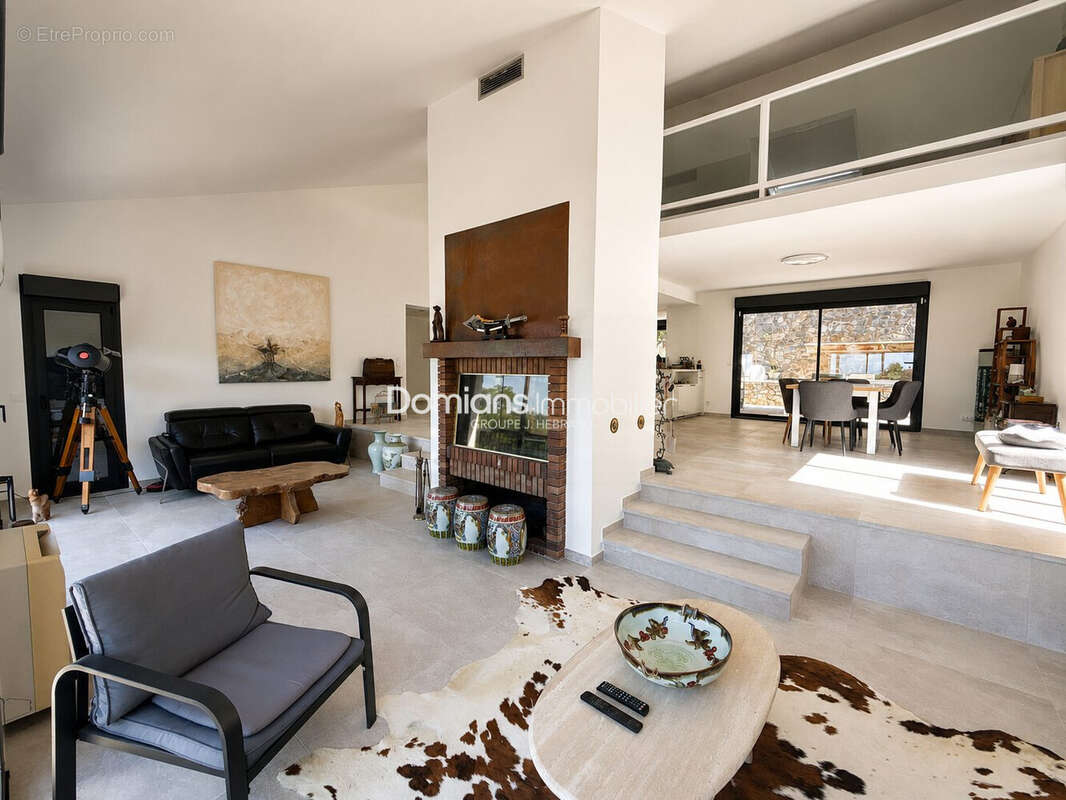 Maison 229 m² à Le Boulou  - photo 4