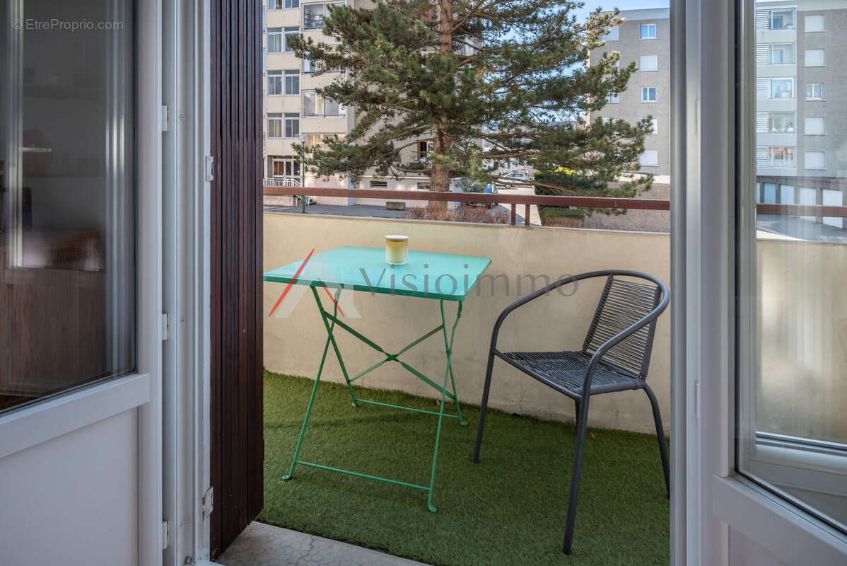 Appartement à FONTAINE