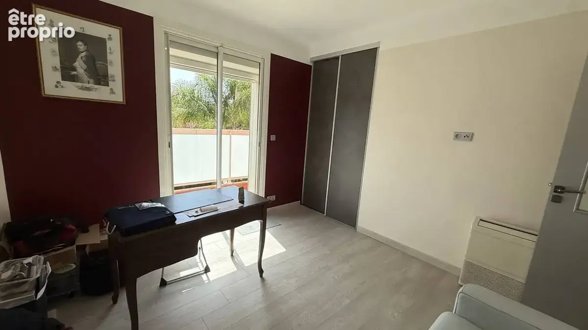 VIAGER LIBRE à La Garde - Appartement F4 109 m² + Loggia 17 m² - Homme de 72 ans - photo 4