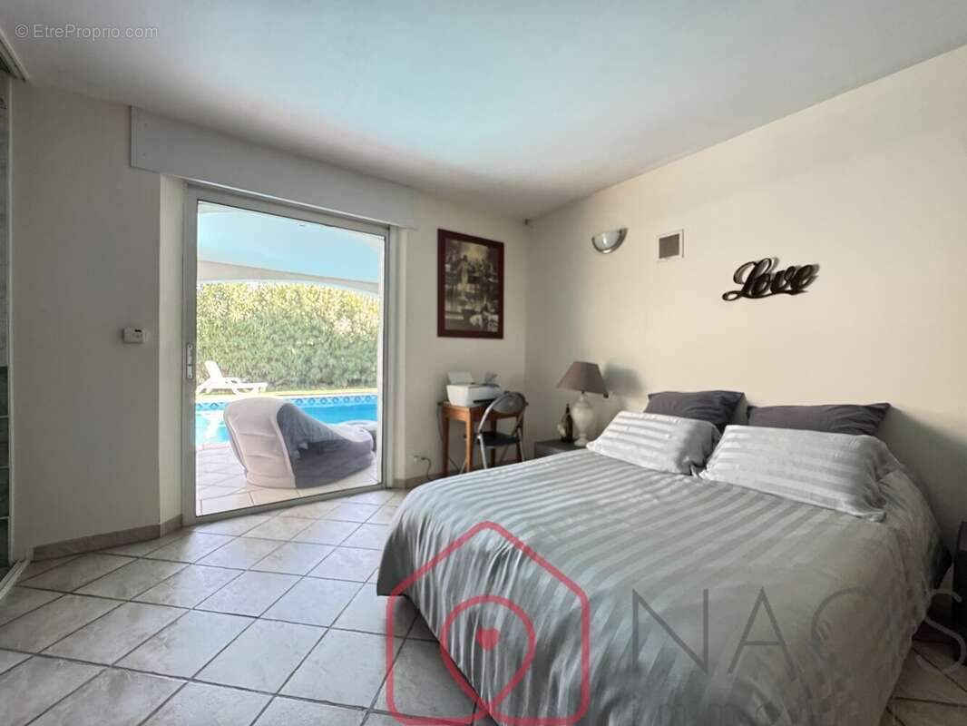 Maison à PUGET-SUR-ARGENS