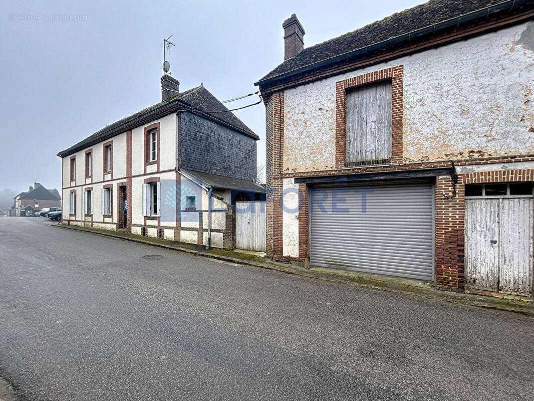 Maison à CHENNEBRUN