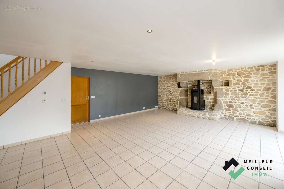 Maison à PLOEUC-SUR-LIE