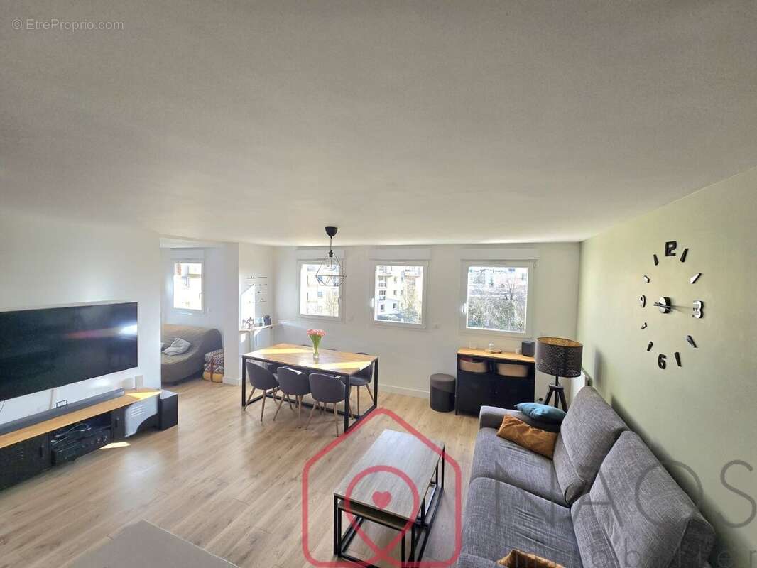 Appartement à LE PLESSIS-ROBINSON