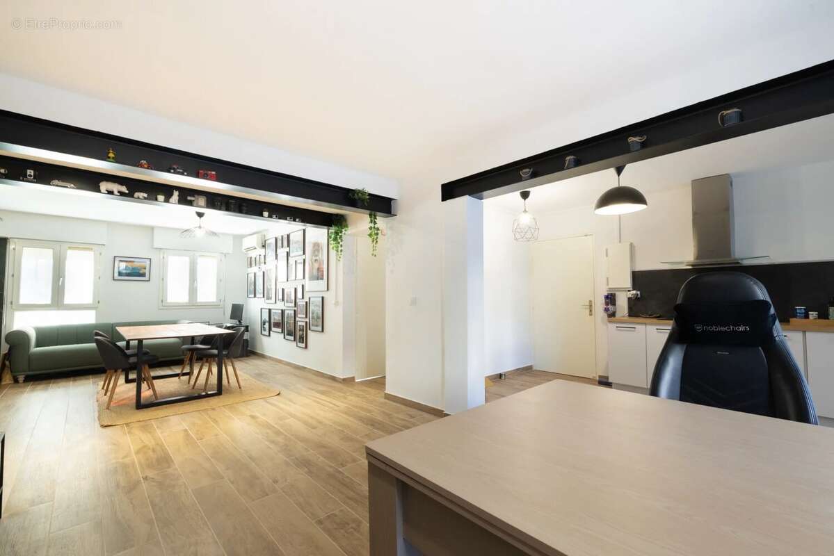 Appartement à MARSEILLE-9E