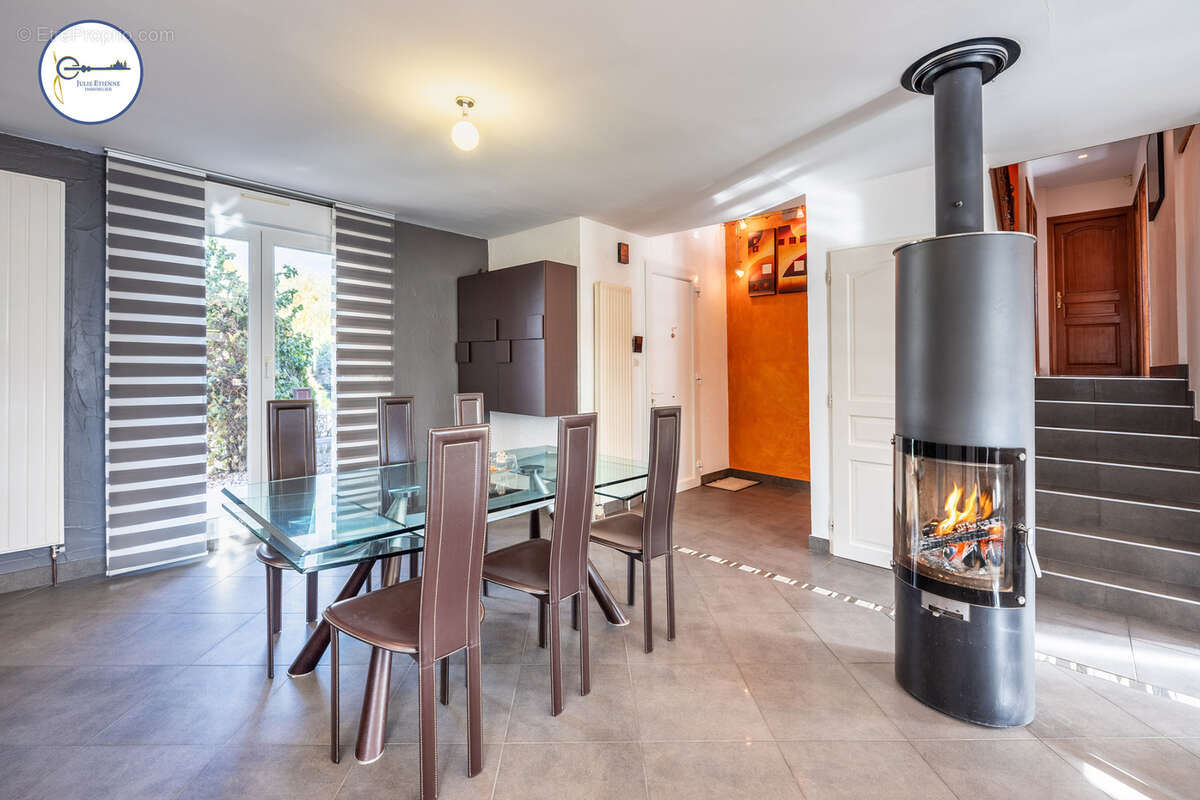 Maison à THAON-LES-VOSGES