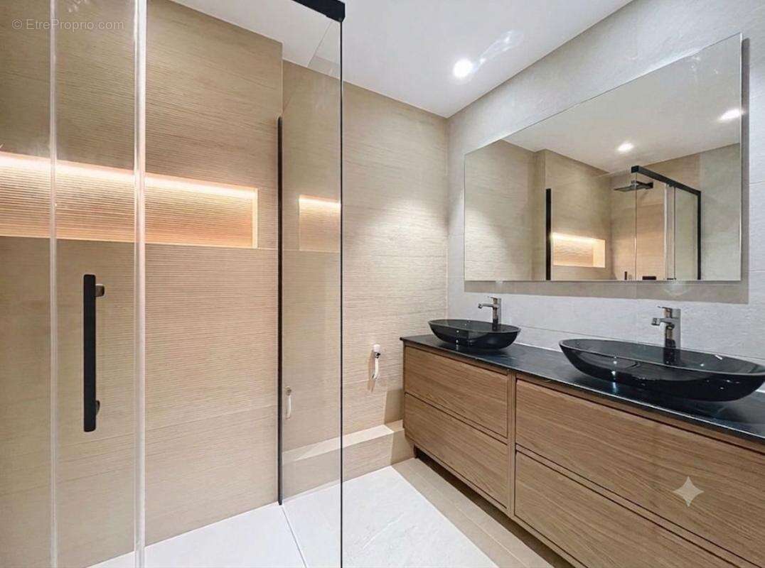 Cannes Marina – Appartement vue dégagée & aperçu mer - photo 5