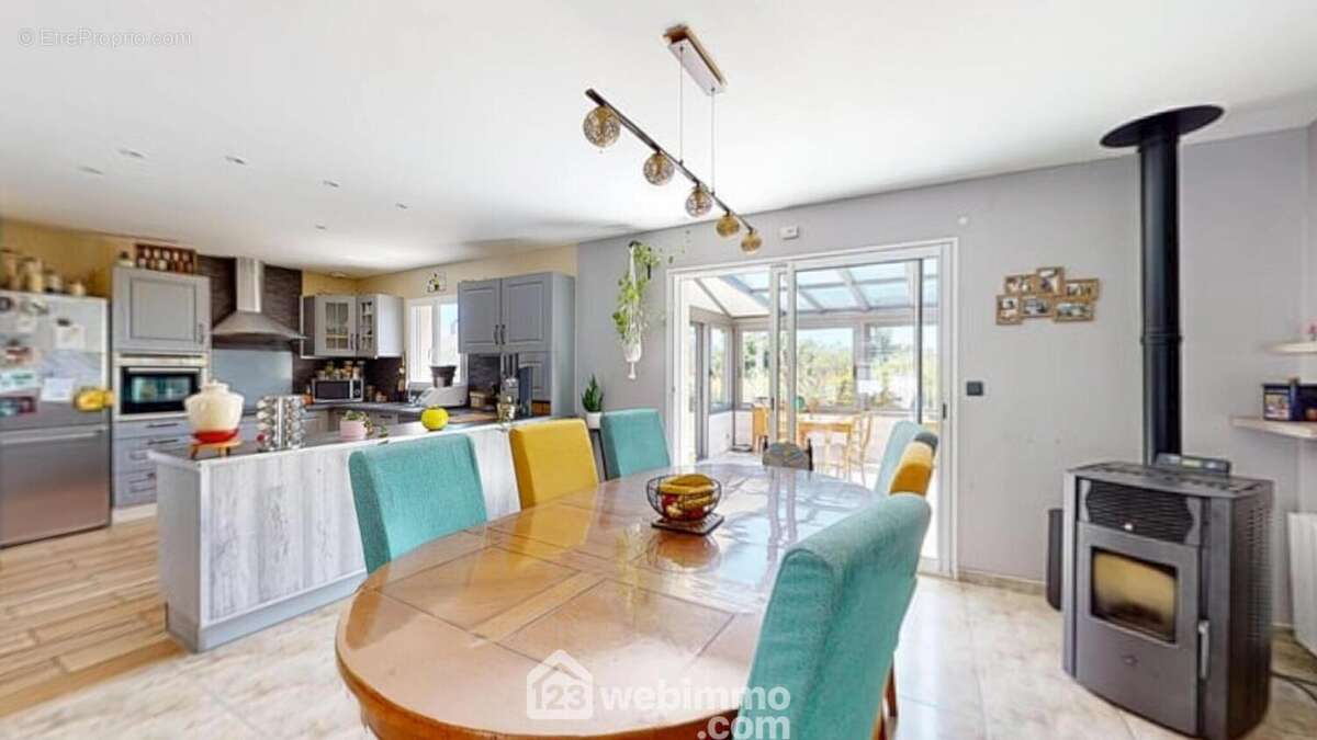 Maison 130 m² à Talmont-Saint-Hilaire  - photo 4
