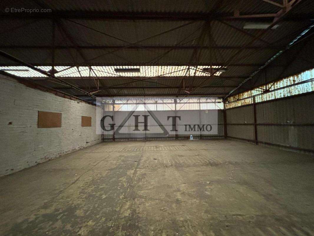 Commerce à SAINT-MAUR-DES-FOSSES