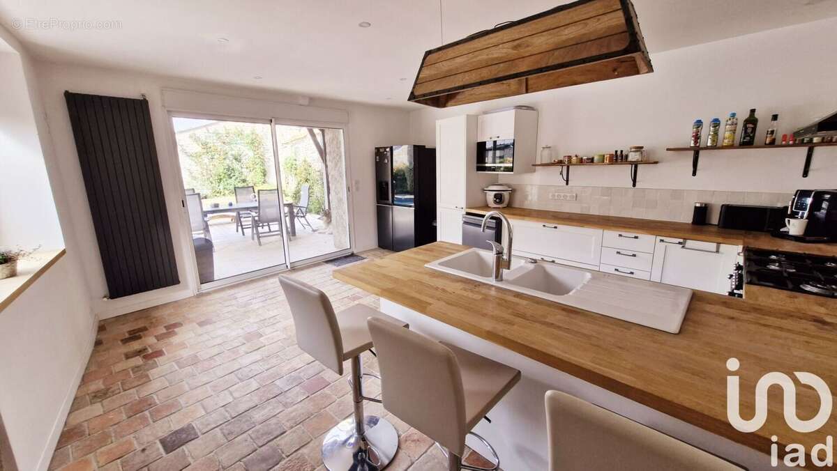 Maison 215 m² à Reclainville  - photo 4