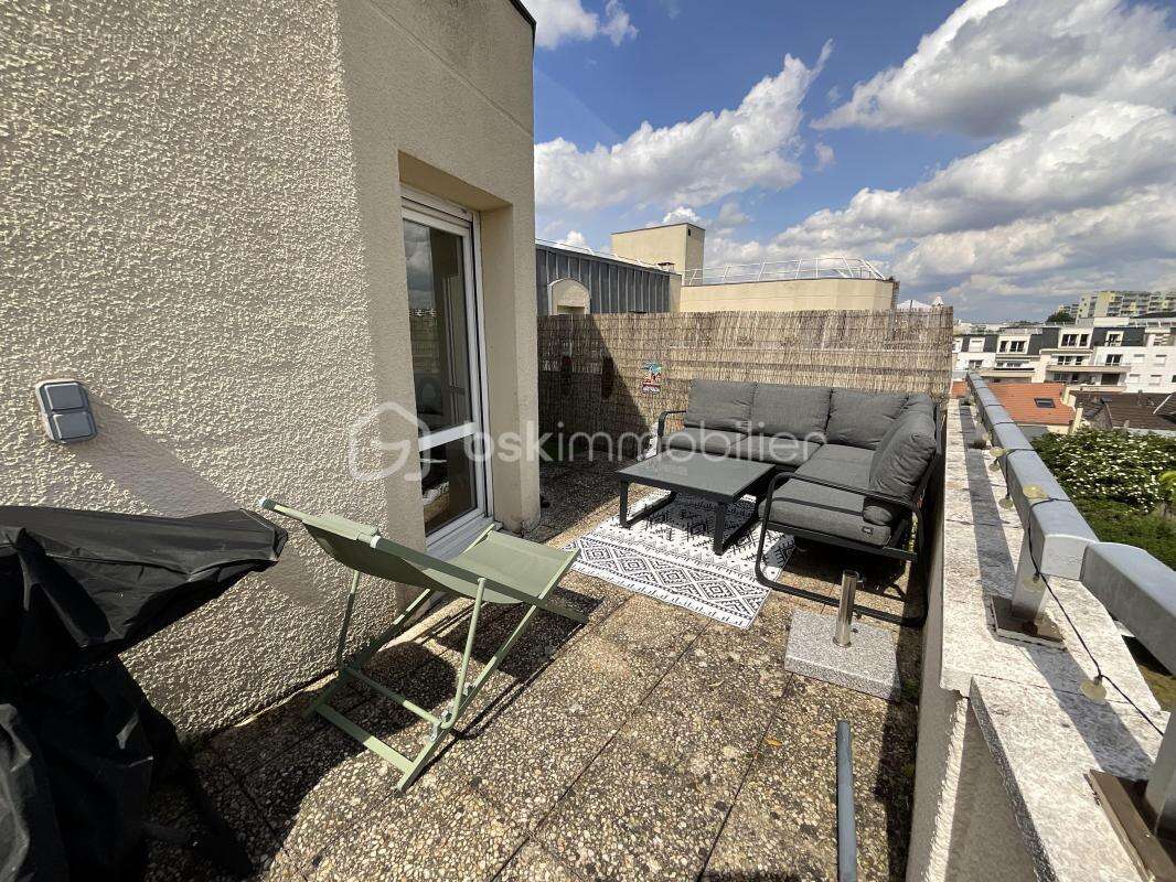Appartement à FRESNES