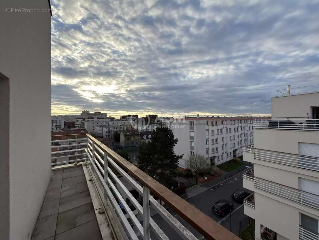 Appartement à COLOMBES