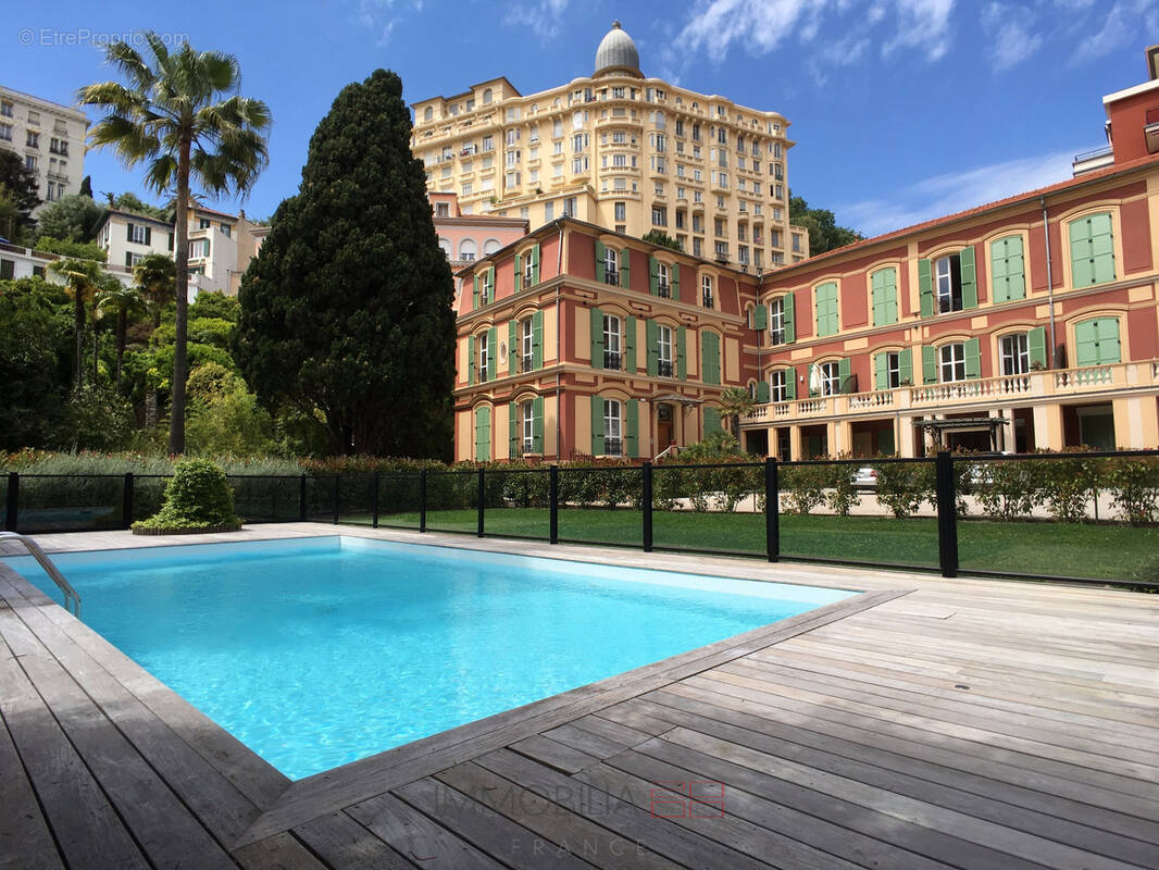 Appartement à MENTON