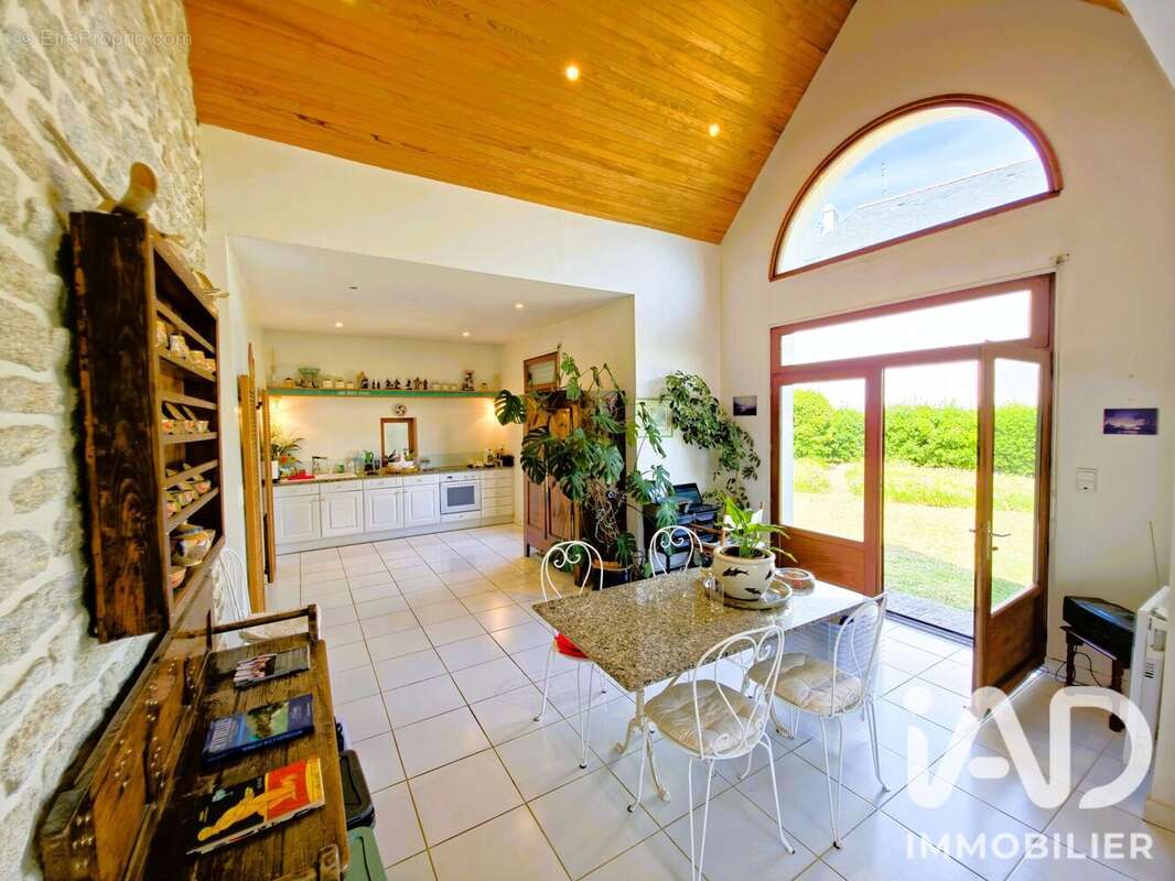 Maison 200 m² à Penmarch  - photo 4
