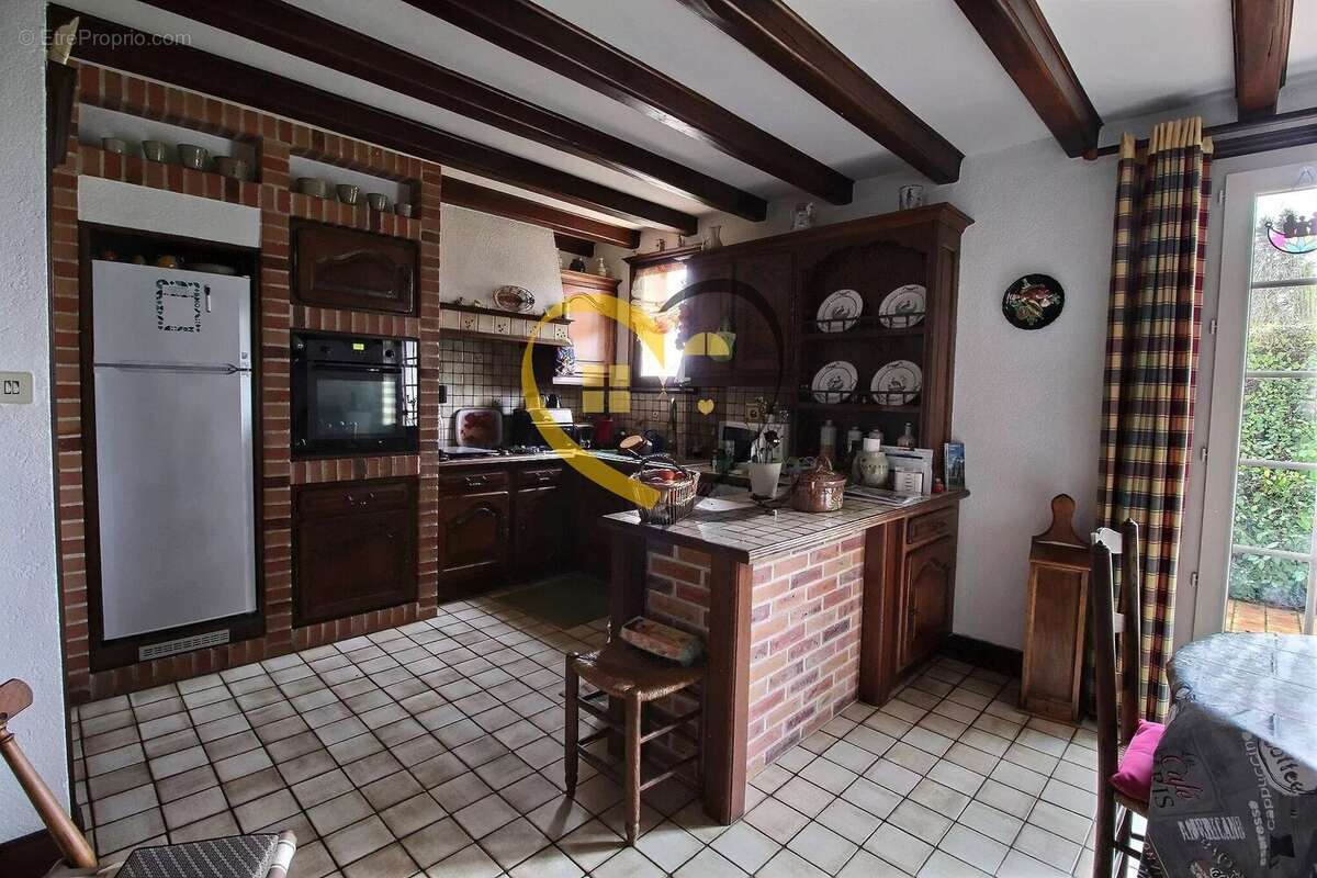 Maison à PLAIMPIED-GIVAUDINS