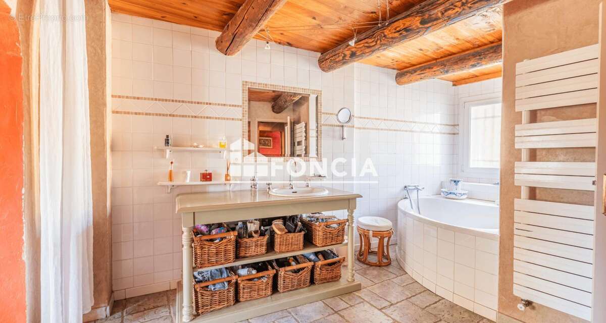 Maison à SIX-FOURS-LES-PLAGES