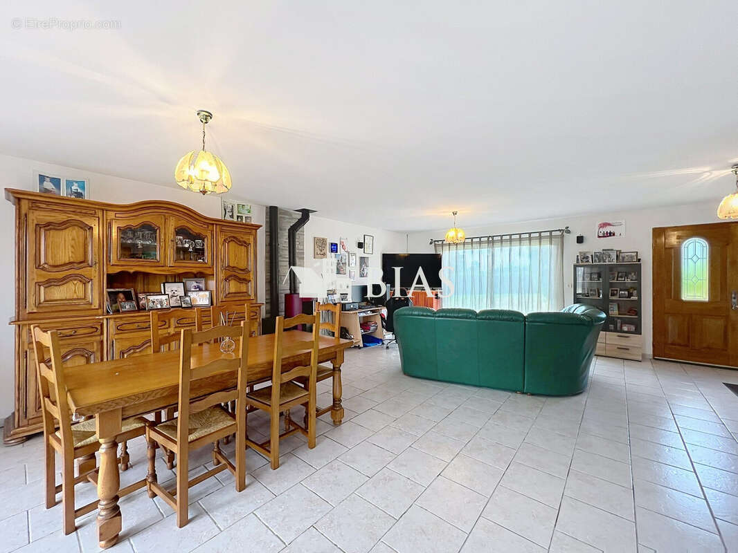 Maison 143 m² à Orbec  - photo 4
