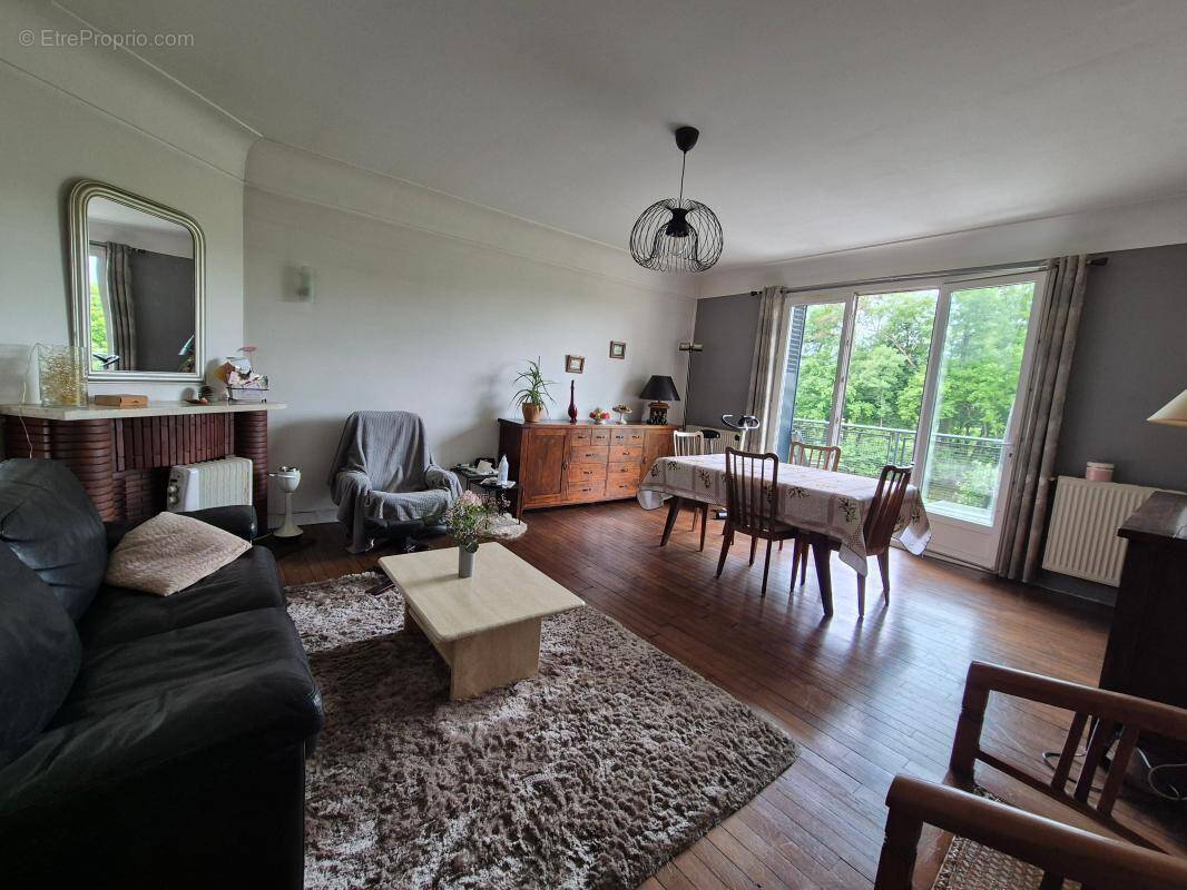 Appartement à TERRASSON-LAVILLEDIEU