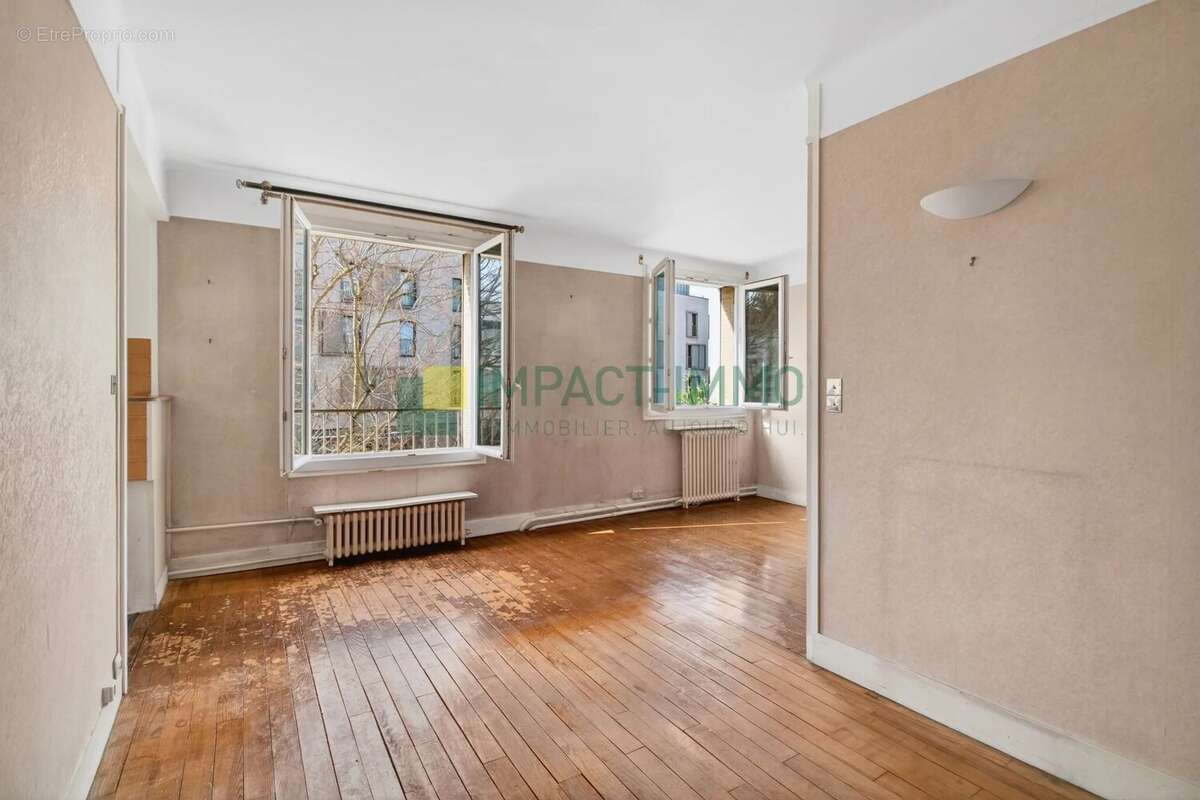 Appartement à COLOMBES