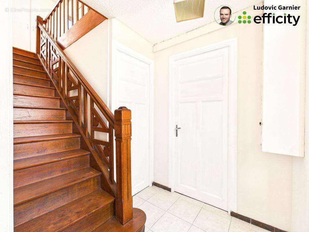 Maison 136 m² à Saint-Clement-Rancoudray  - photo 10