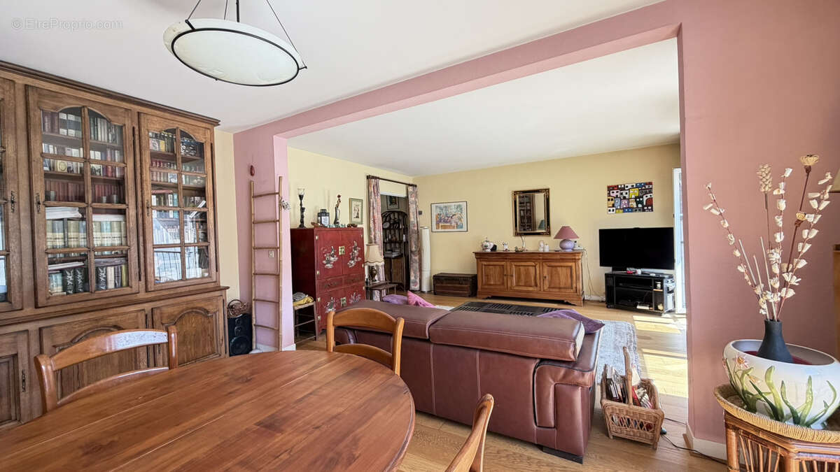 Appartement à RUEIL-MALMAISON