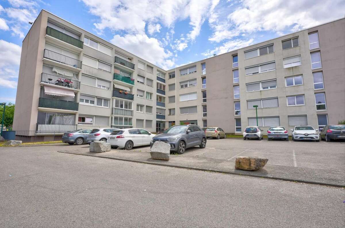 Appartement à BRON