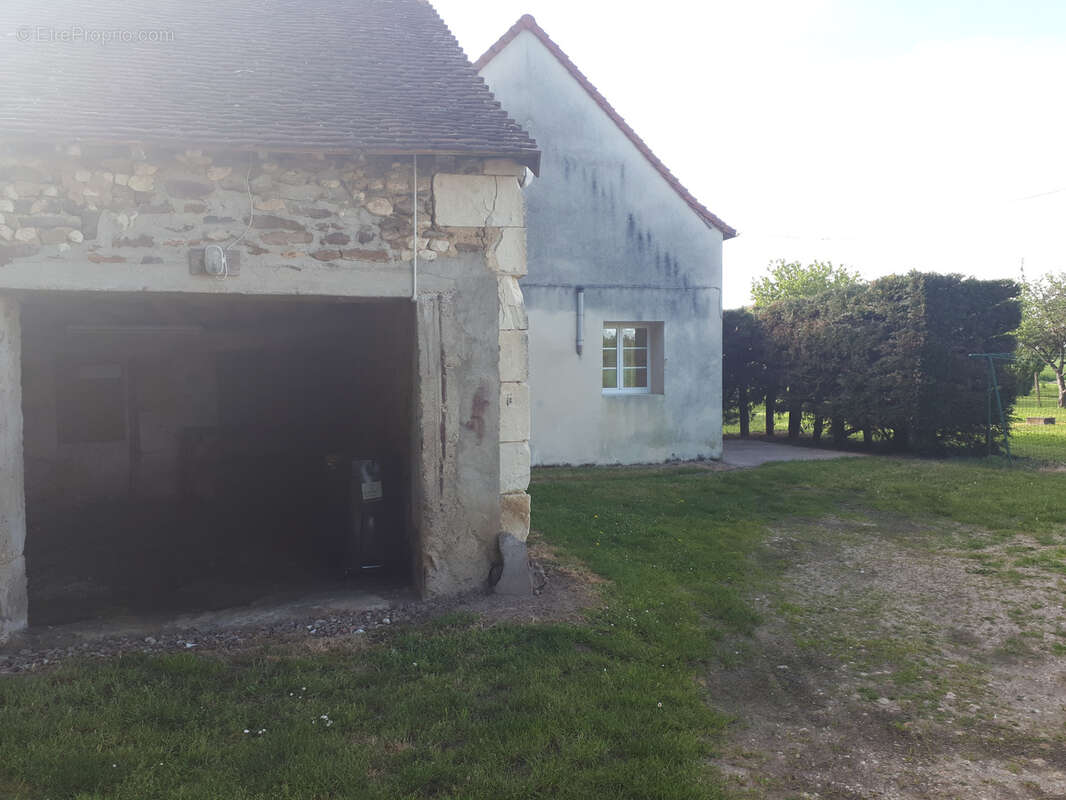 Maison à DANGE-SAINT-ROMAIN