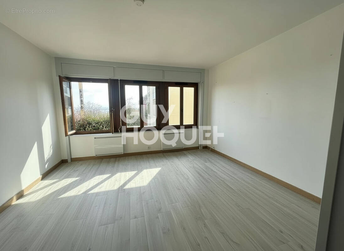 Appartement à LYON-4E