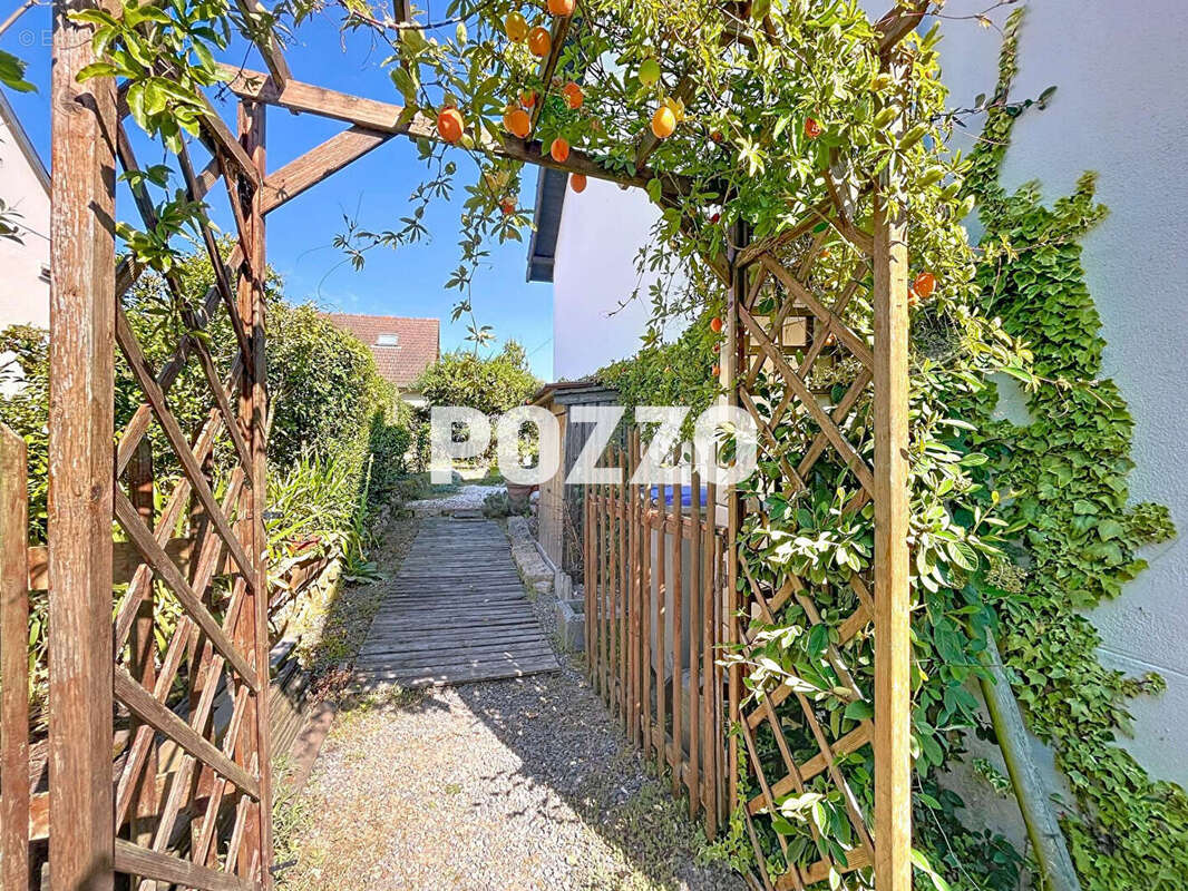 Maison à SAINT-PAIR-SUR-MER