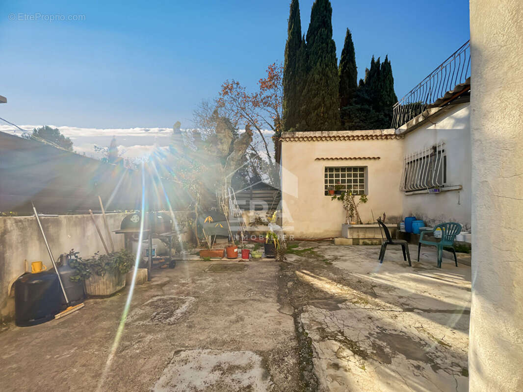 Appartement à MARSEILLE-12E