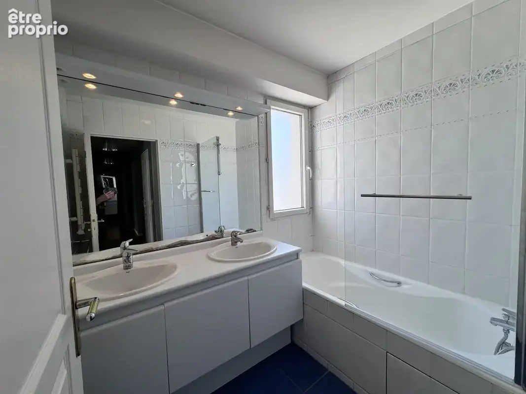 Appartement 140 m² à Suresnes  - photo 9