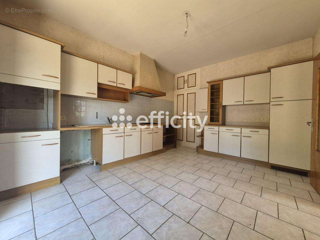 Maison à SAINT-JUNIEN