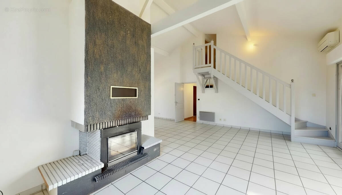 Maison à SAINT-PIERRE-D'IRUBE