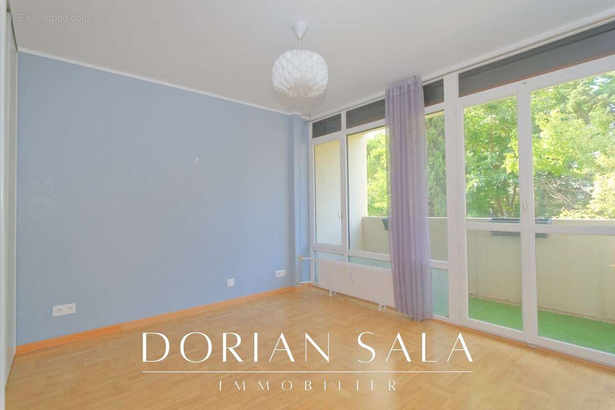 Appartement à MARSEILLE-12E