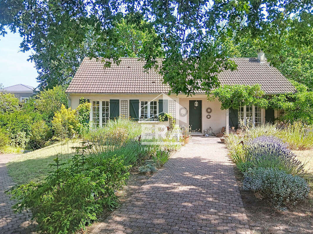 Maison idividuelle 169 M2,et sa grande piscine,terrain 1175 M2 - photo 13