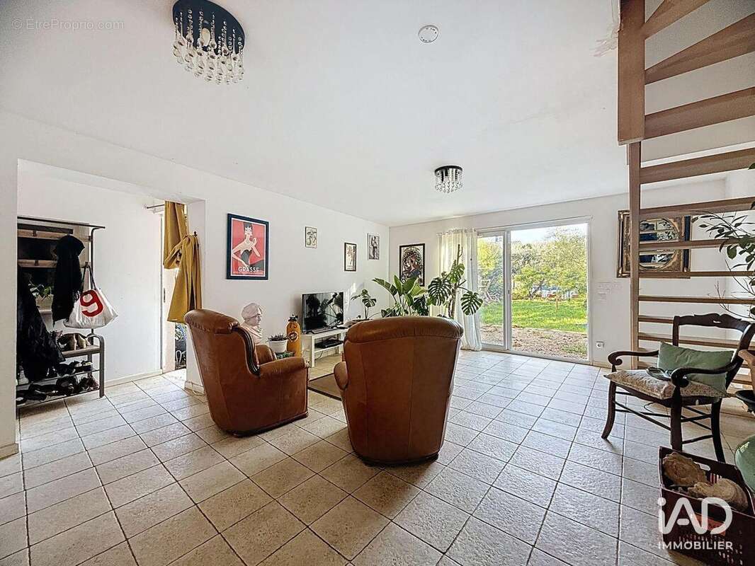 Photo 3 - Maison à LE ROURET