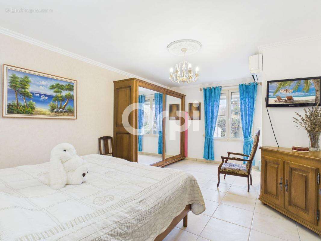 Maison à MONTAUROUX