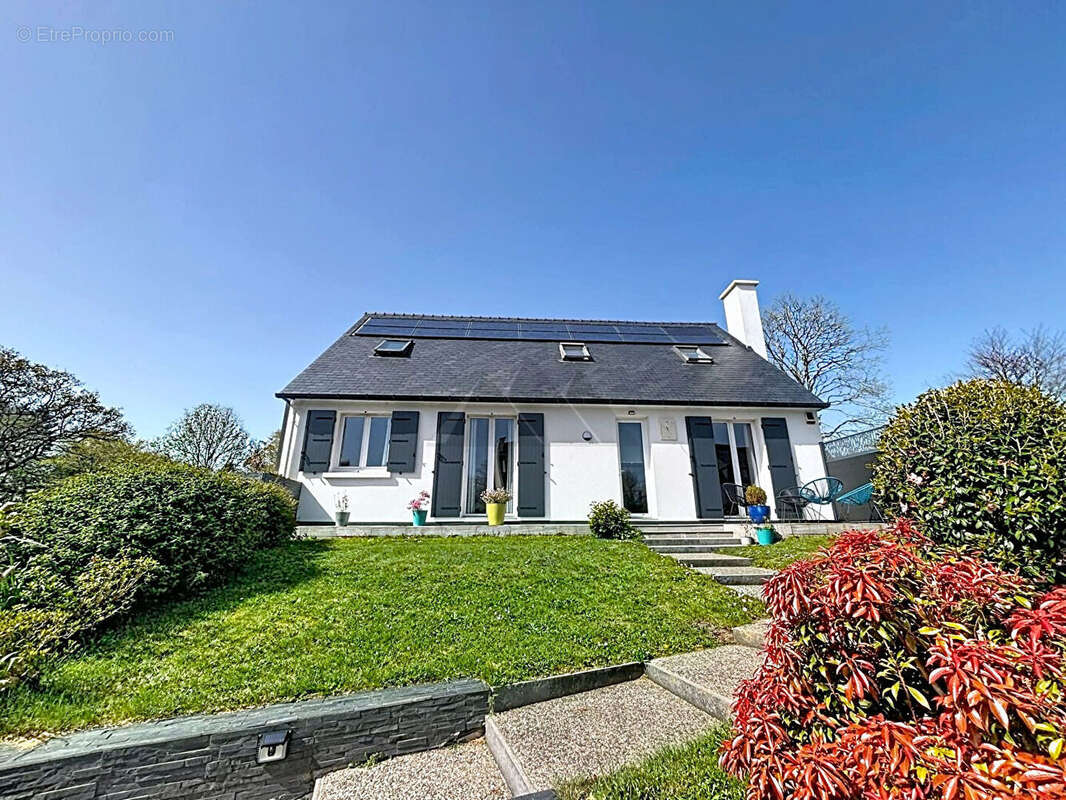 Maison à BOHARS