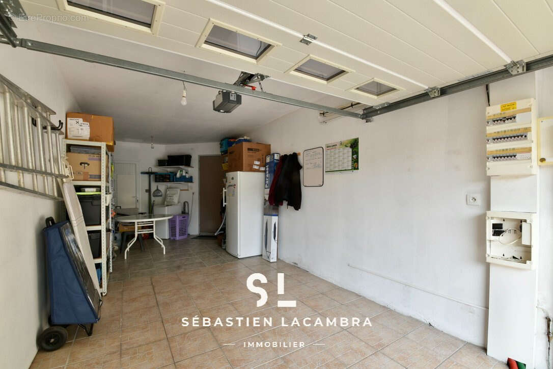 Maison de plain-pied de 2008   Véranda   Garage   Aucun travaux - photo 17