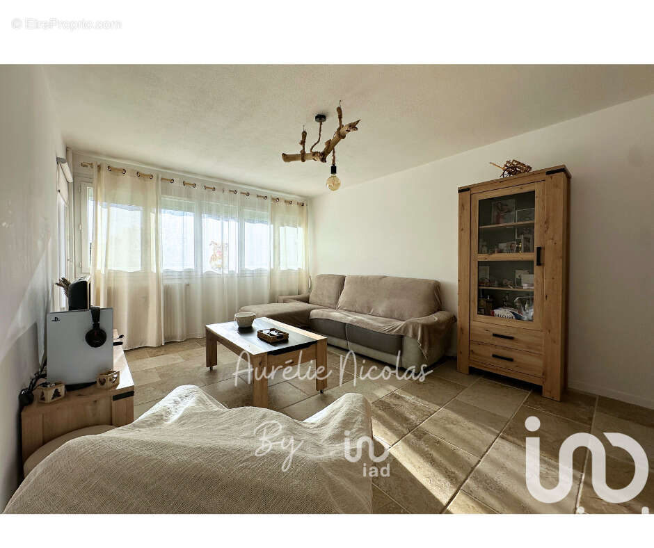 Photo 2 - Appartement à VILLENEUVE-LES-AVIGNON