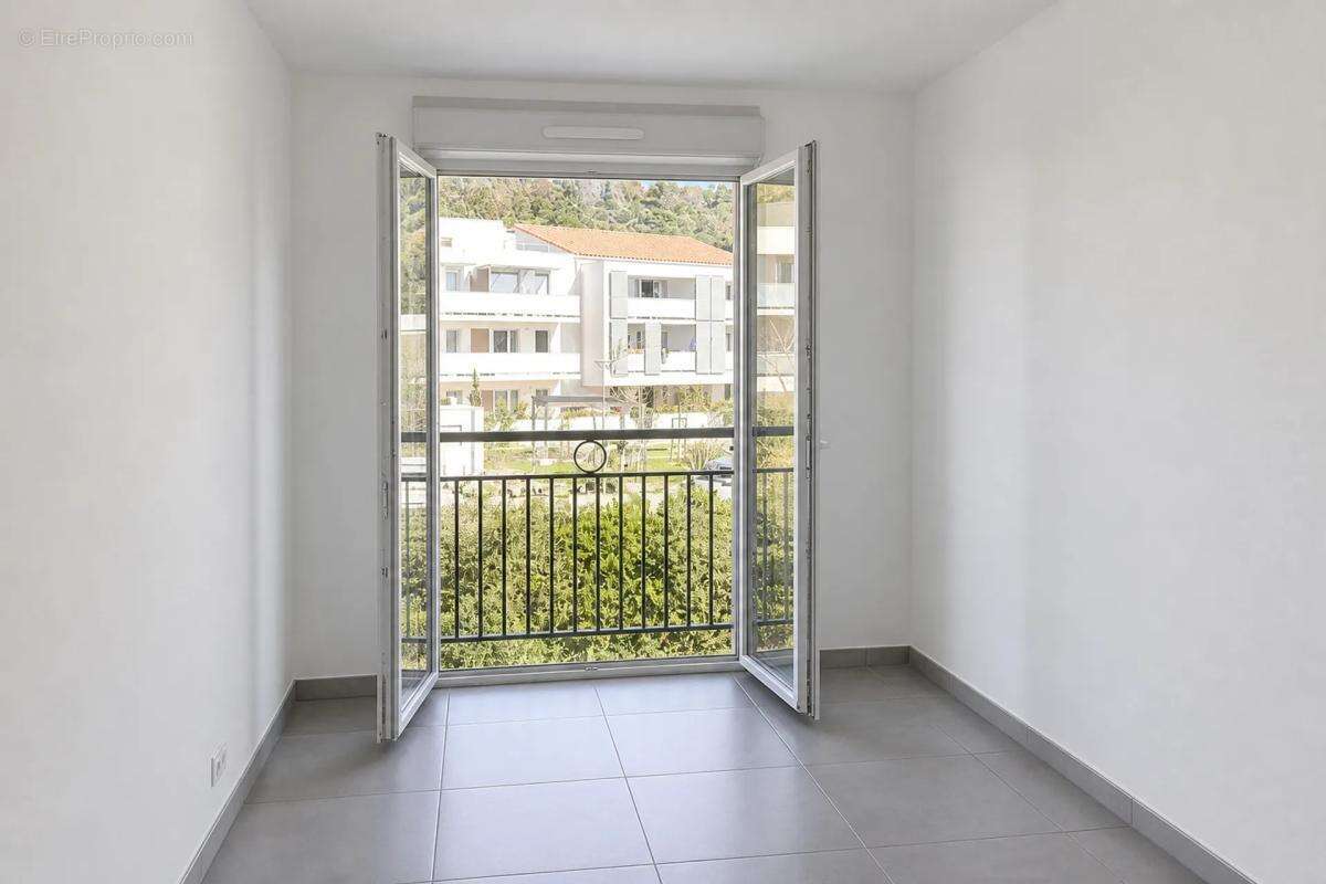 Appartement 3 pièces, terrasse et garage, Bormes - photo 6