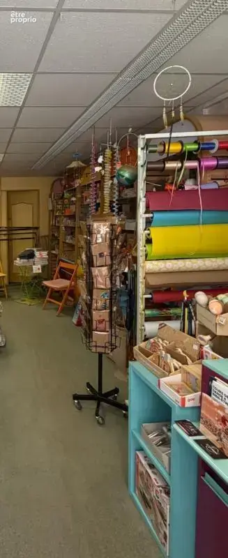 La Rochefoucauld. Immeuble avec magasin et appartement - photo 10