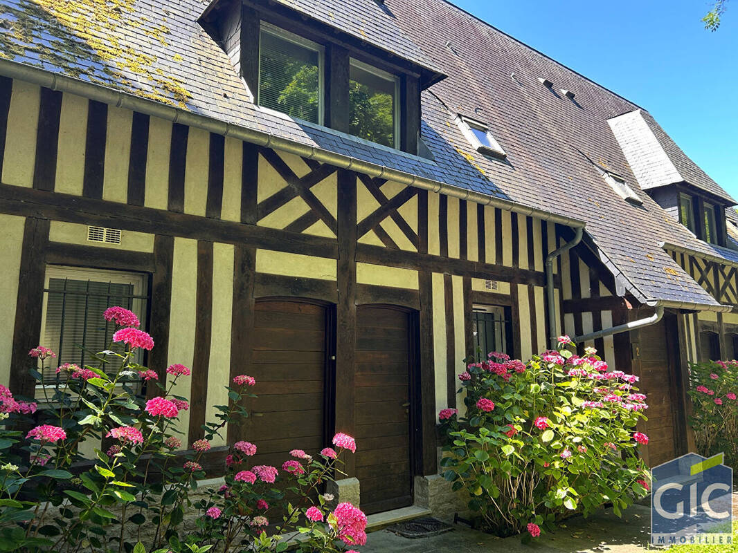 Appartement à TOURGEVILLE