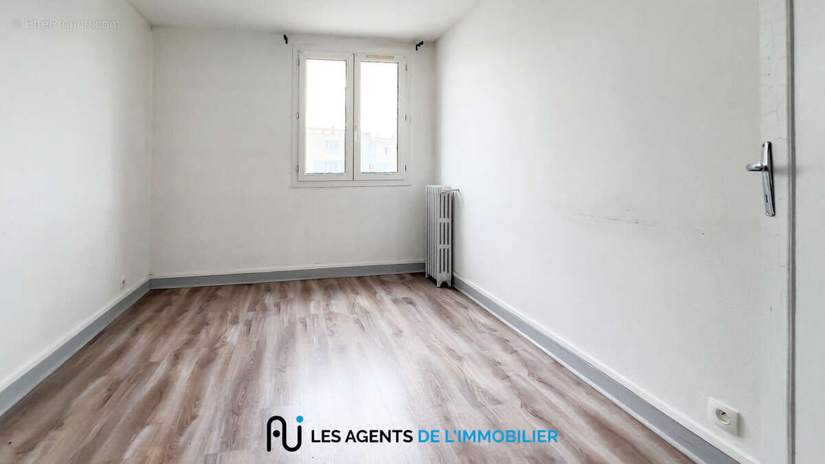 Appartement à NANTERRE
