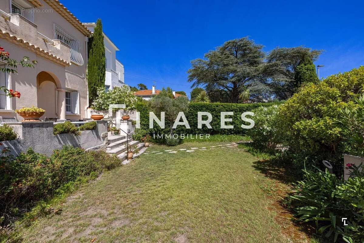 Maison à MARSEILLE-8E