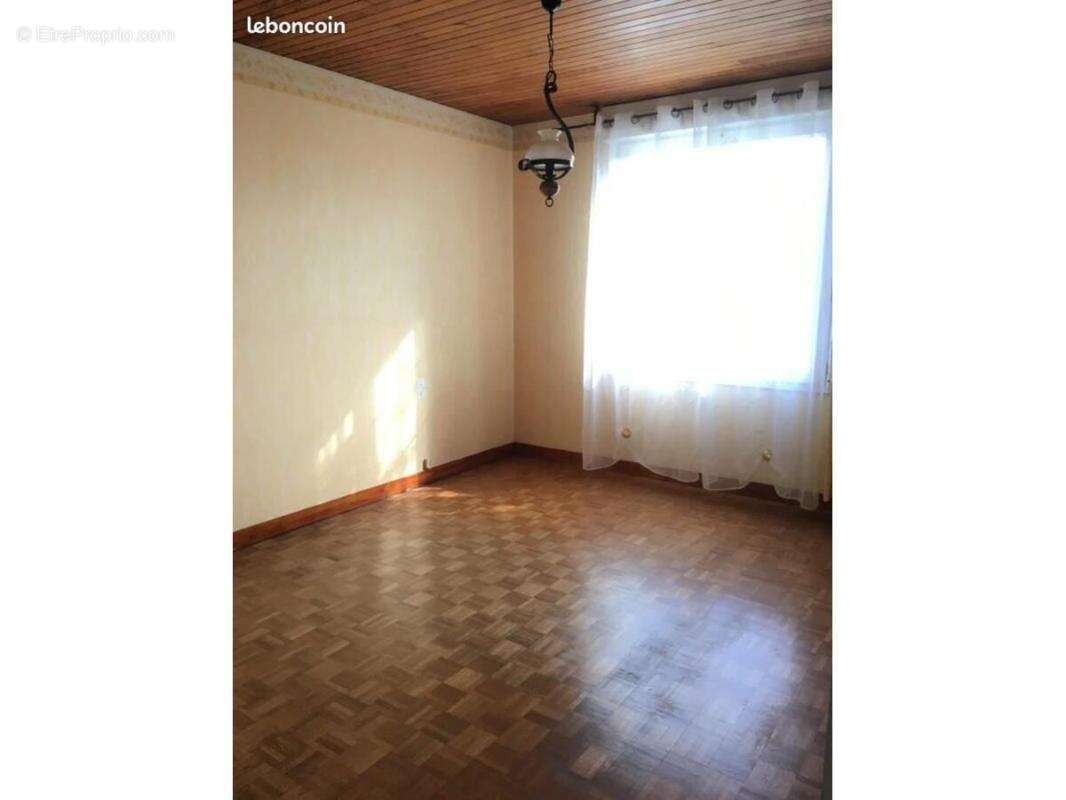 Maison à LALLEU