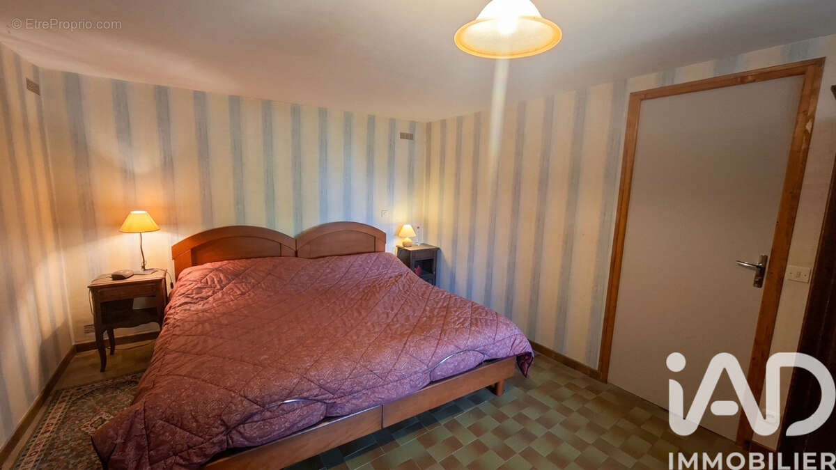 Maison 129 m² à Villaines-Sous-Luce  - photo 3