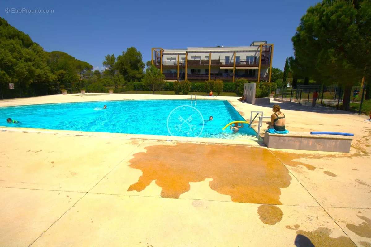 Appartement à FREJUS