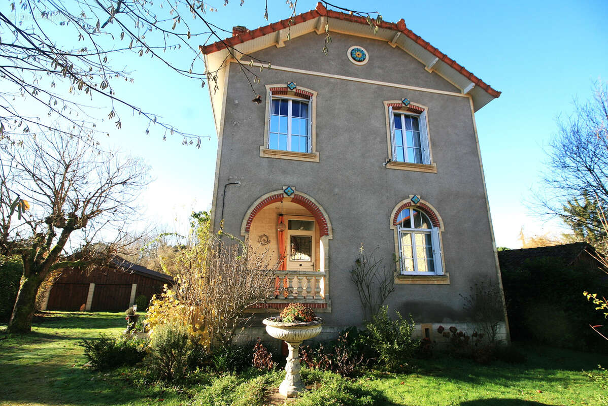 Maison à LE BUGUE