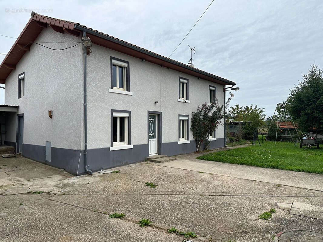 Maison à SAINTE-BLANDINE